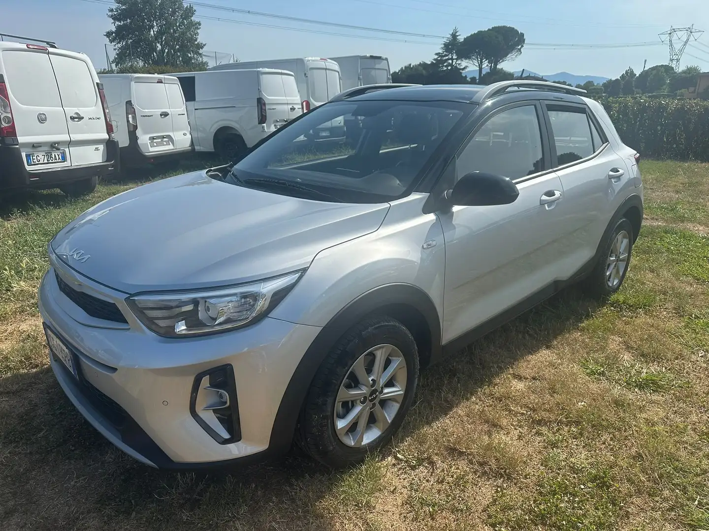 Kia Stonic Stonic 1.2 dpi Style s/Navi Pack gpl 82cv Argento - 1