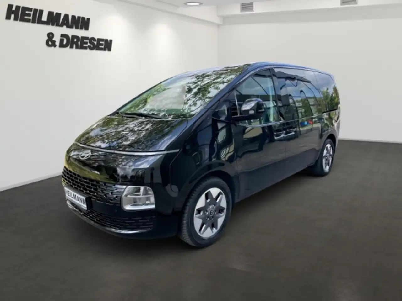 Hyundai Staria HEV Prime 1,6 Automatik/9-Sitzer/Leder/Navi/SmartK
