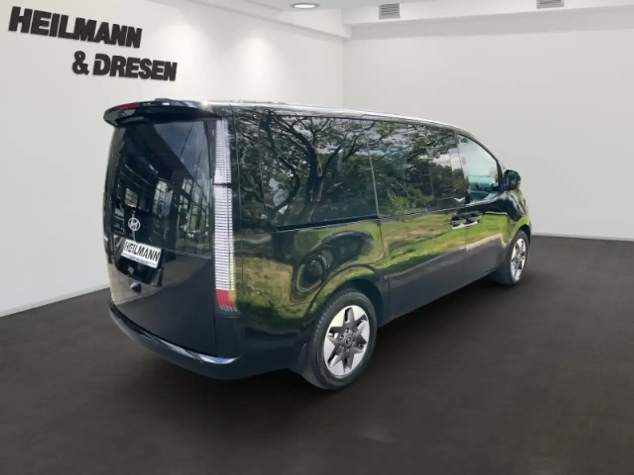 Hyundai Staria HEV Prime 1,6 Automatik/9-Sitzer/Leder/Navi/SmartK, миниатюра 3
