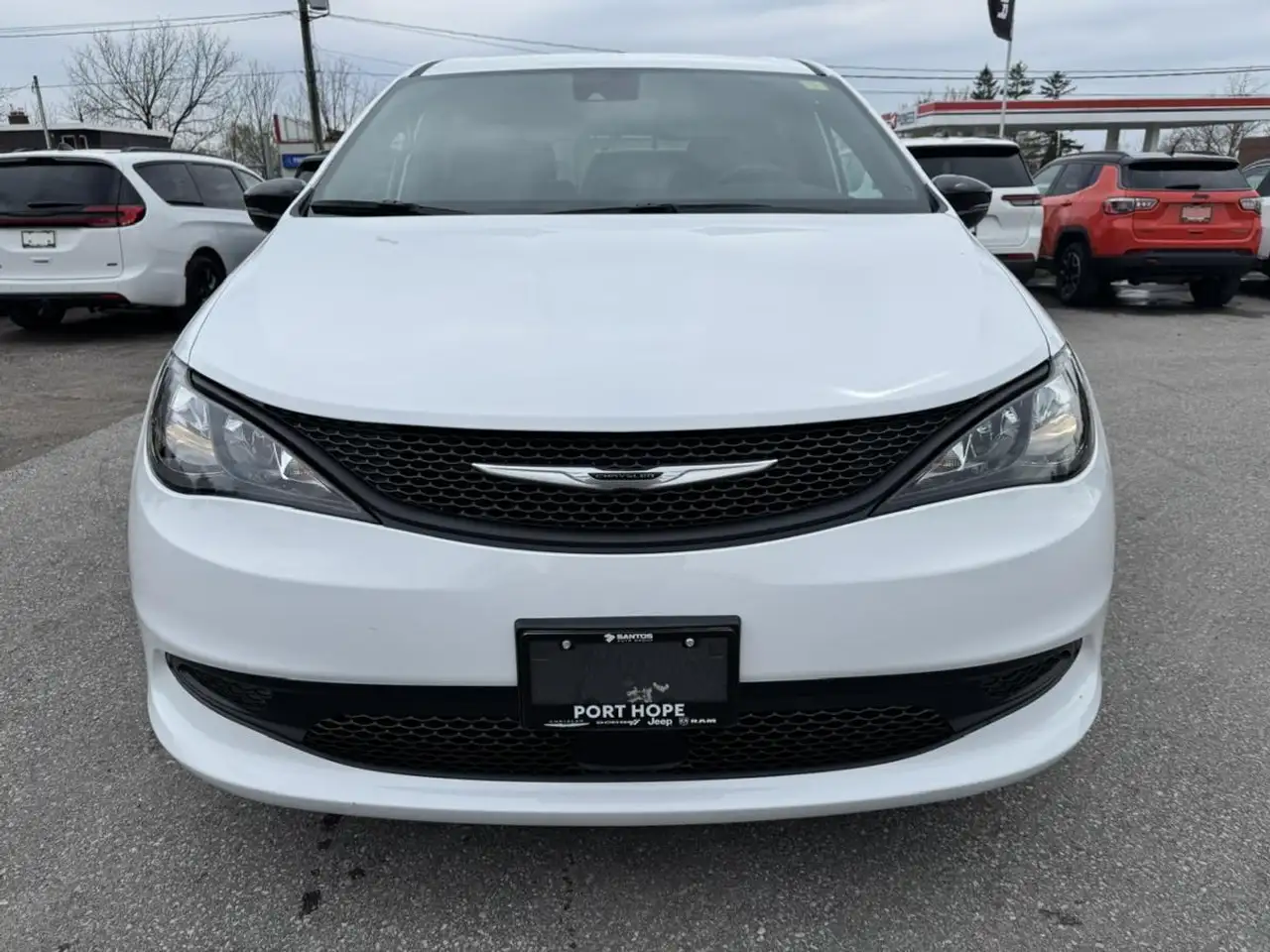 Chrysler Grand Caravan photo Chrysler Grand Caravan