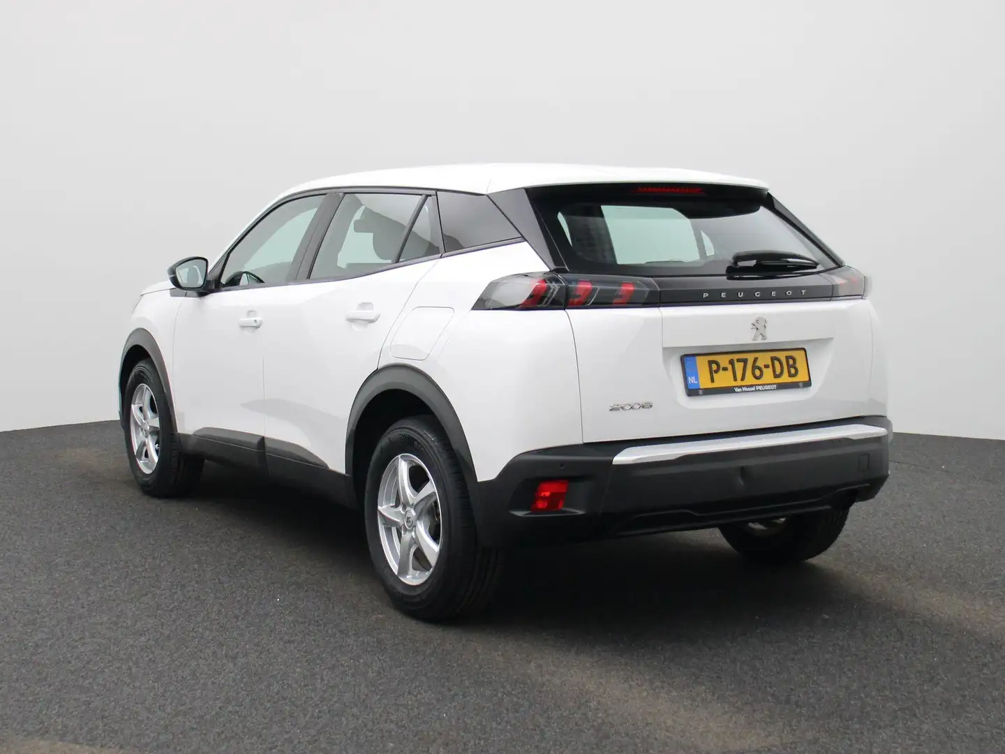 Peugeot 2008 1.2 PureTech Active | Airco | Apple Carplay/Androi Blanc - 2