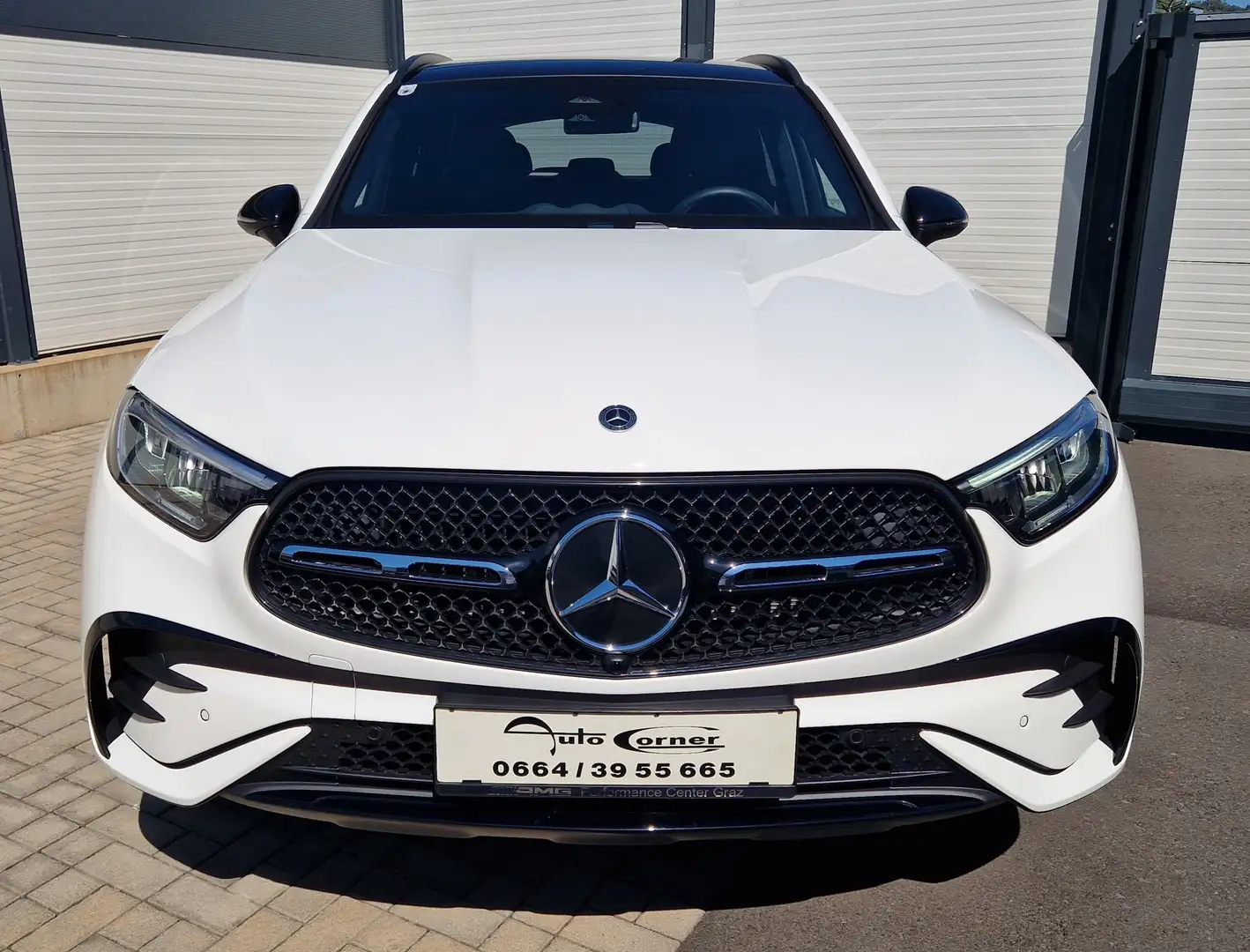 Mercedes-Benz GLC 300 GLC 300de 4Matic, NEUWERTIG, NUR 5.300KM, GARANTIE Weiß - 2