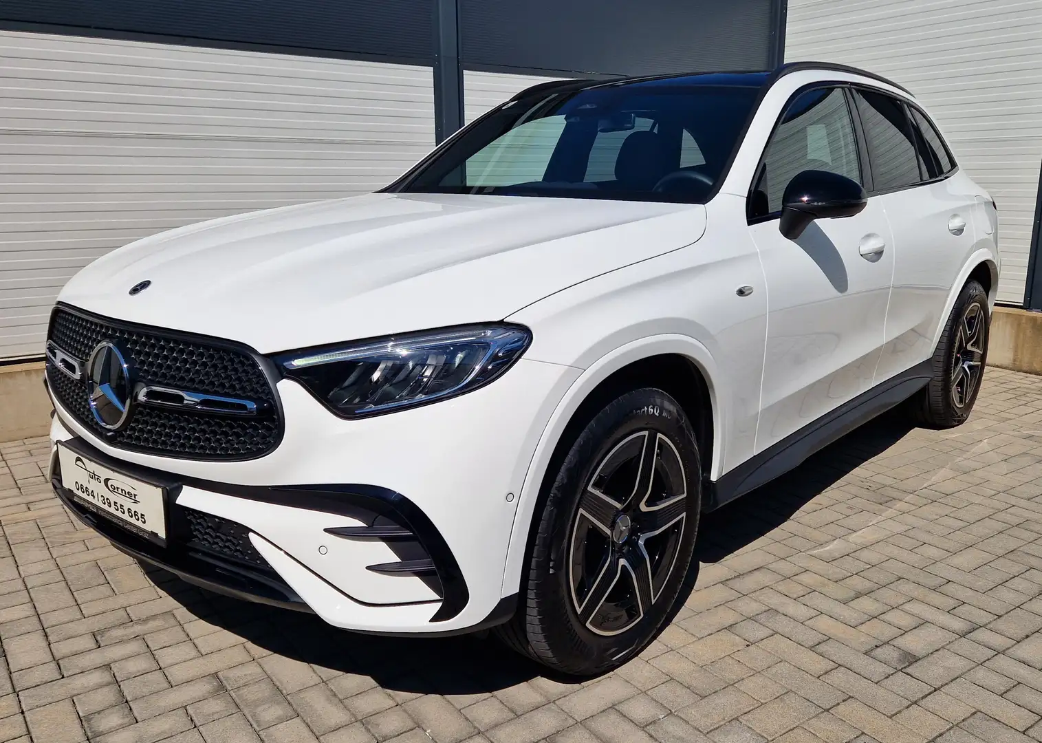 Mercedes-Benz GLC 300 GLC 300de 4Matic, NEUWERTIG, NUR 5.300KM, GARANTIE Weiß - 1