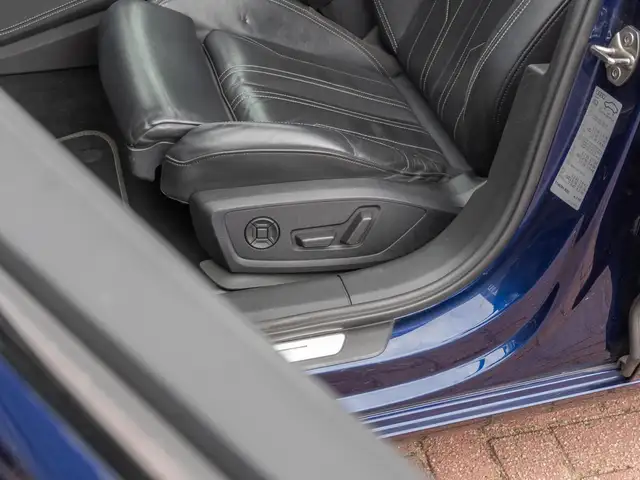 Audi A6 Avant view 15