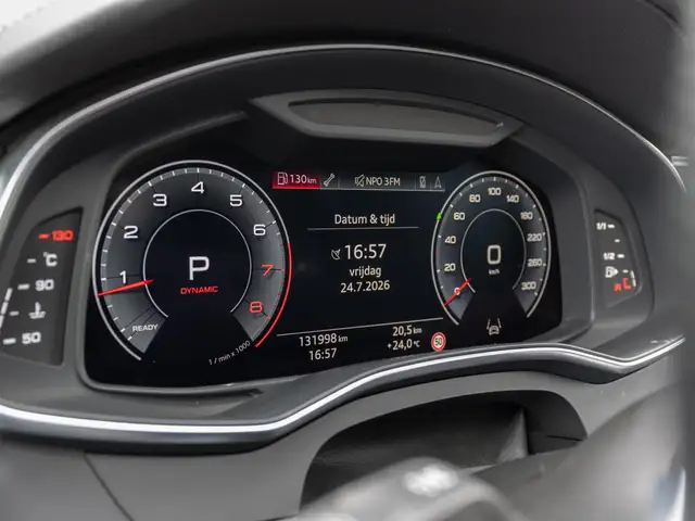 Audi A6 Avant view 16