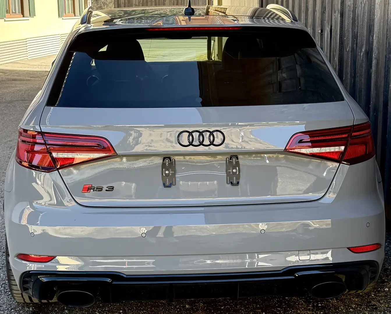 Audi RS3 8V Sportback Grau - 2
