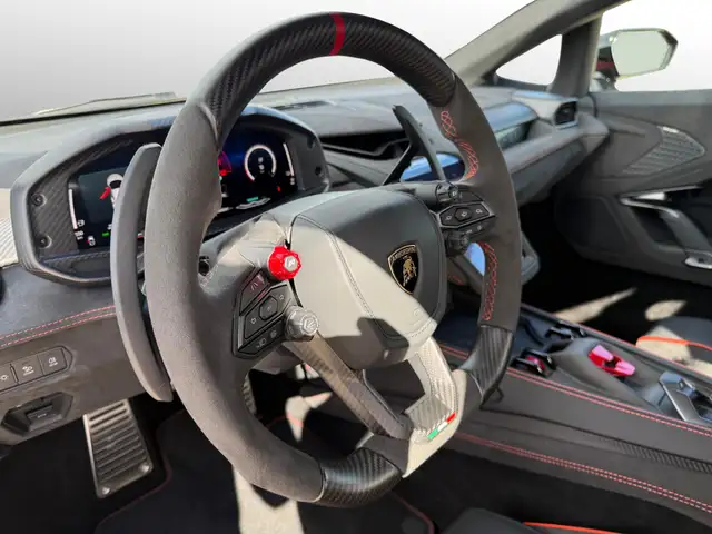 Lamborghini Temerario view 5