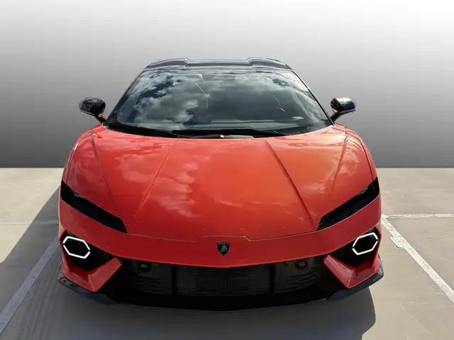 Lamborghini Temerario view 4