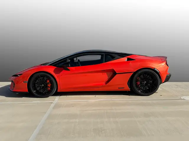 Lamborghini Temerario view 3