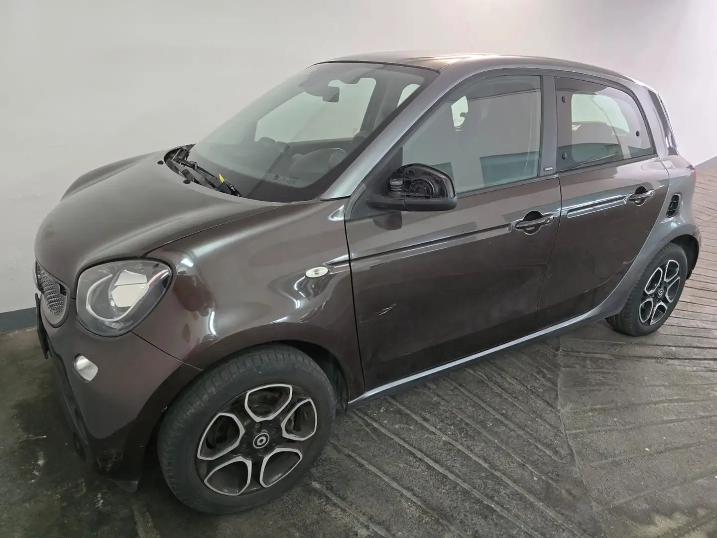 smart forFour Forfour 0.9 t Prime 90cv twinamic my19 Коричневий - 1