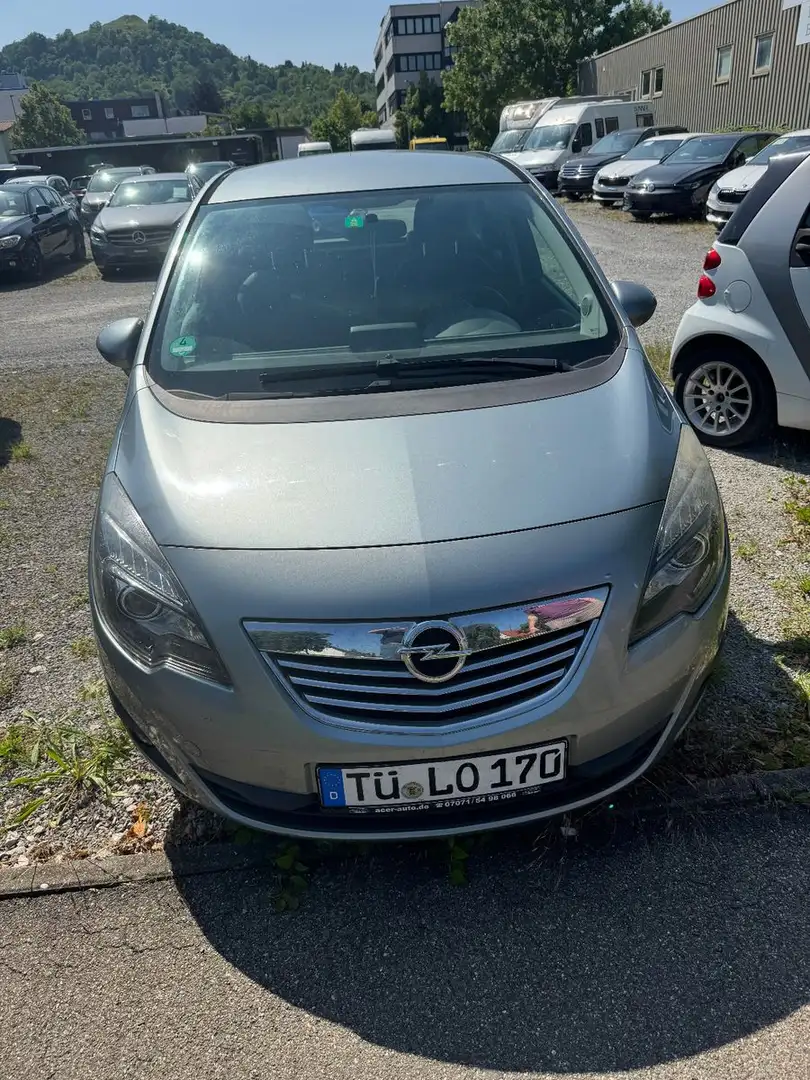 Opel Meriva B Innovation Silber - 1