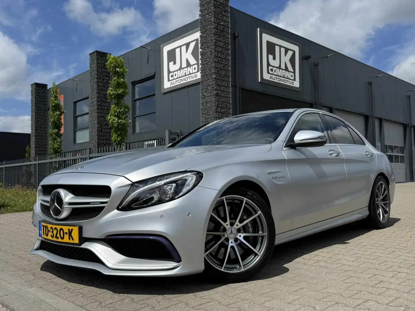 Mercedes-Benz C 63 AMG Edition 1 | Burmester | Memory | HU | Keyless | Et Grijs - 2