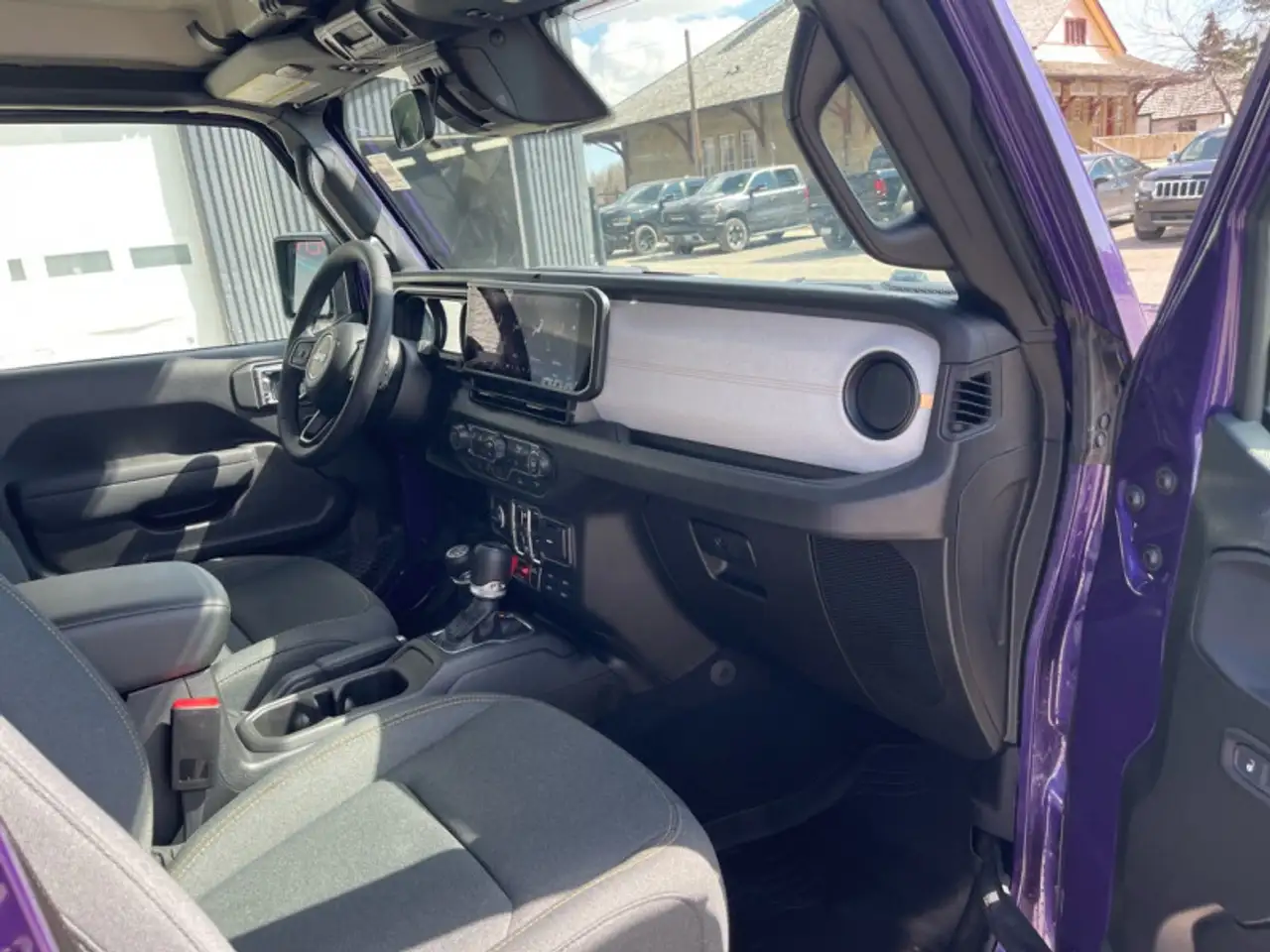 Jeep Gladiator снимка Jeep Gladiator
