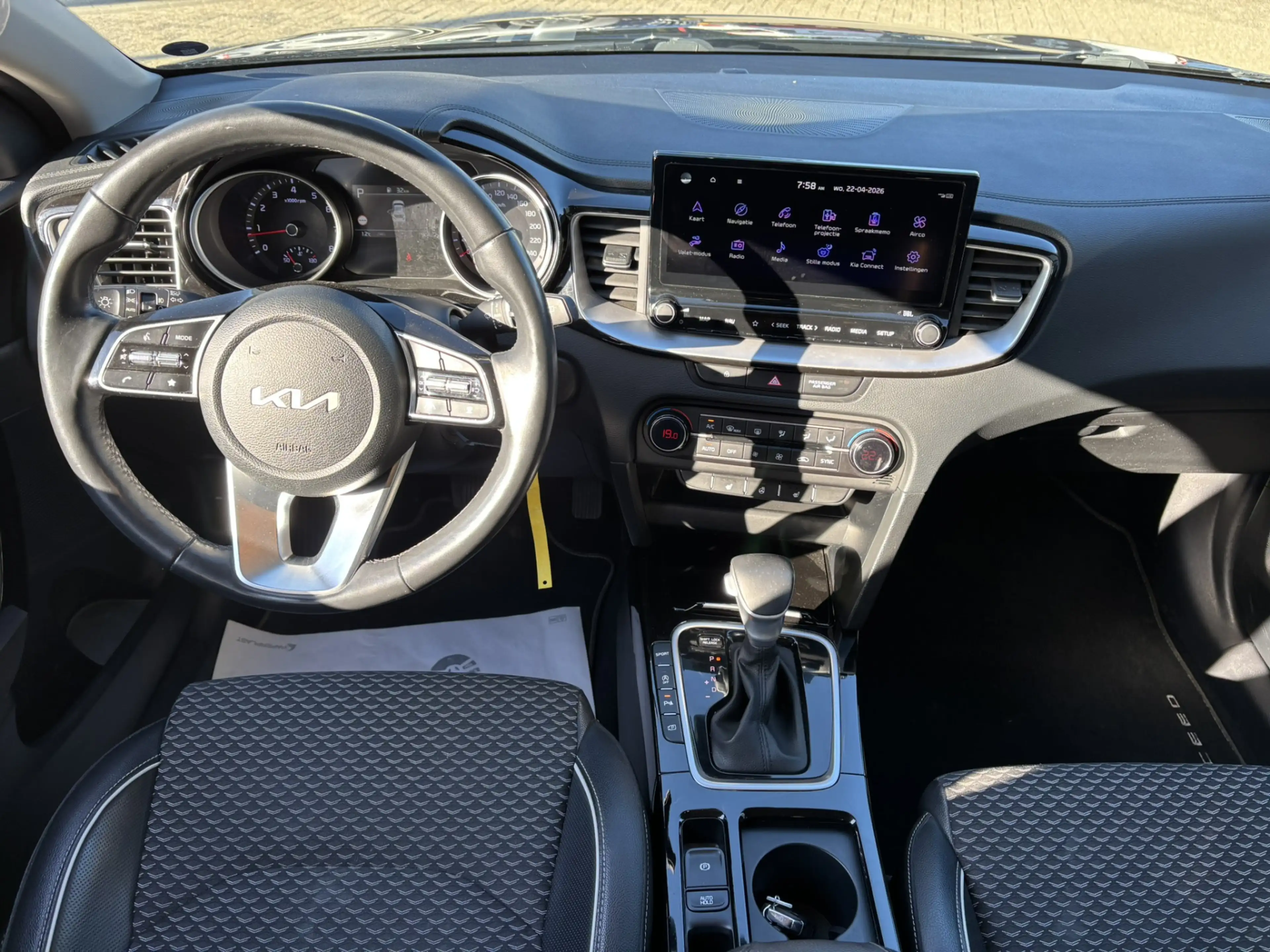 Kia XCeed 1.5 T-GDI MHEV DynamicPlusLine / Navi / Applecarpl — photo 2