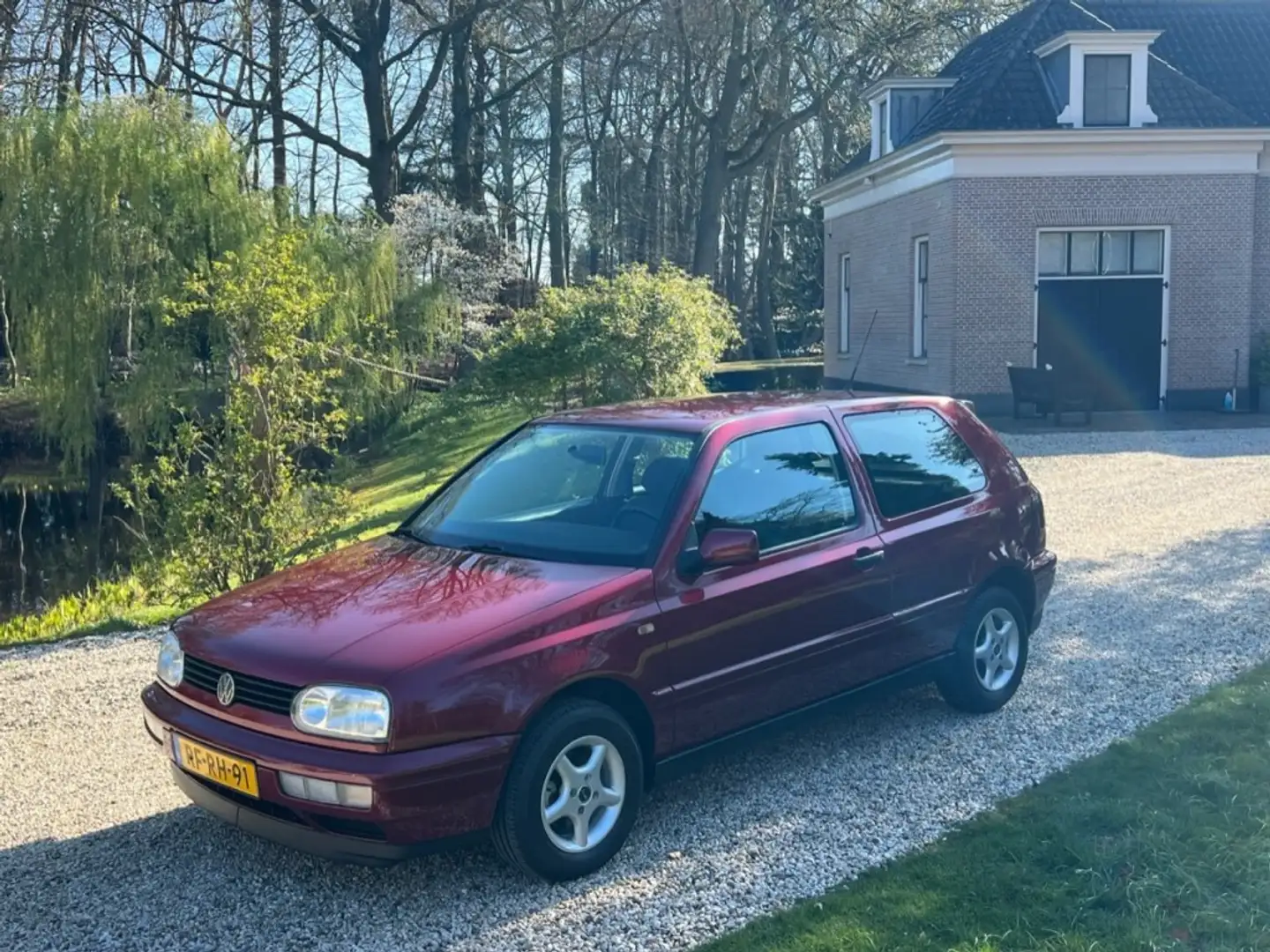 Volkswagen Golf 1.6 3drs GL NL auto 76.739 NAP #NIEUWSTAAT Rood - 1