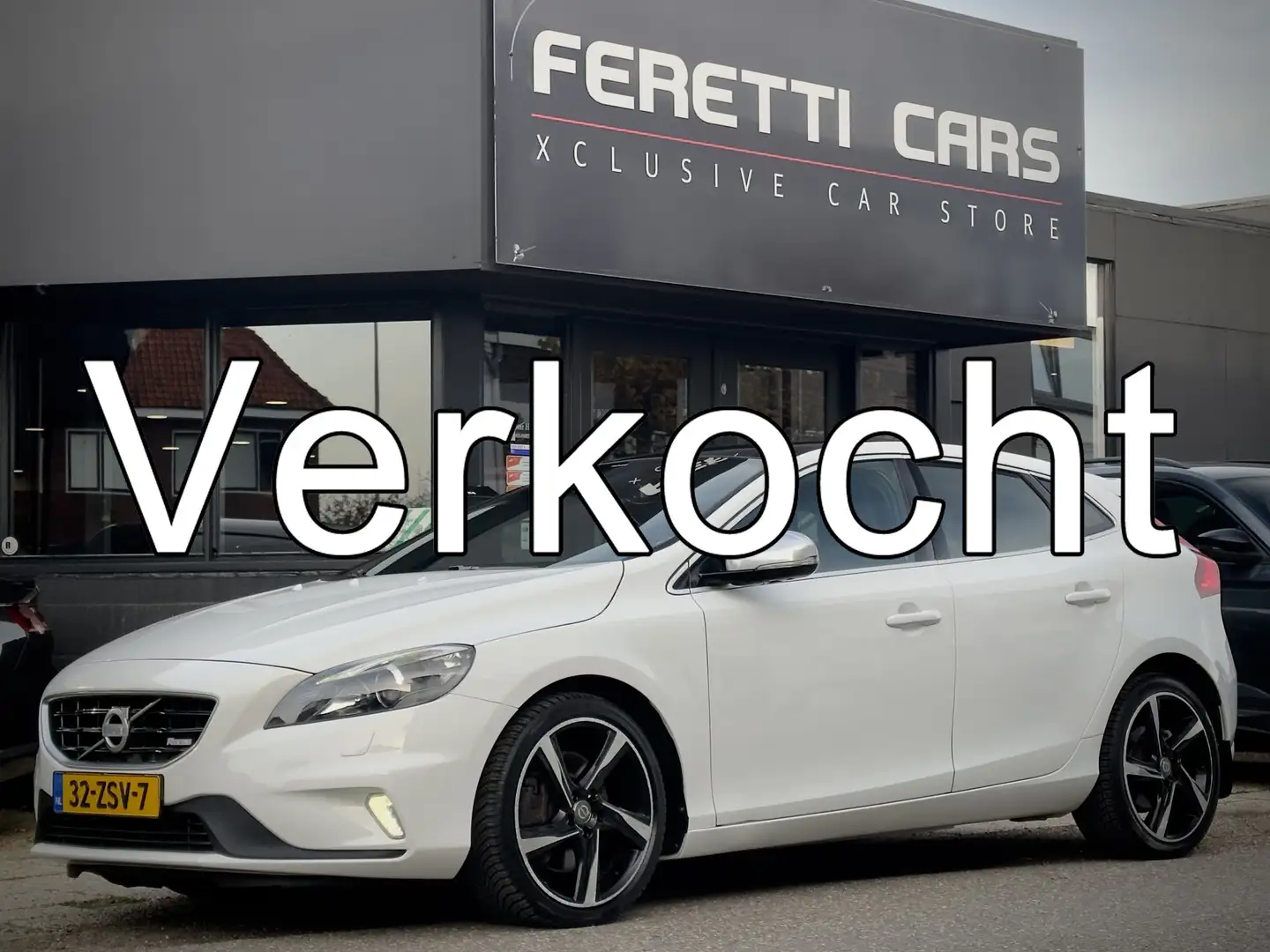 Volvo V40 2.0 D3 AUT6 R-DESIGN 150PK. PANODAK LEDER NAVI AIR Blanc - 1