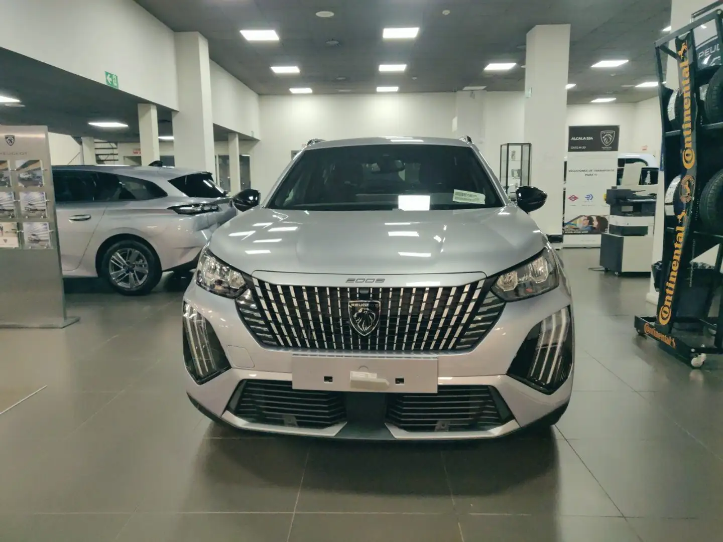 Peugeot 2008 Gasolina 100 S&S 6 Vel. MAN Allure Gris - 2