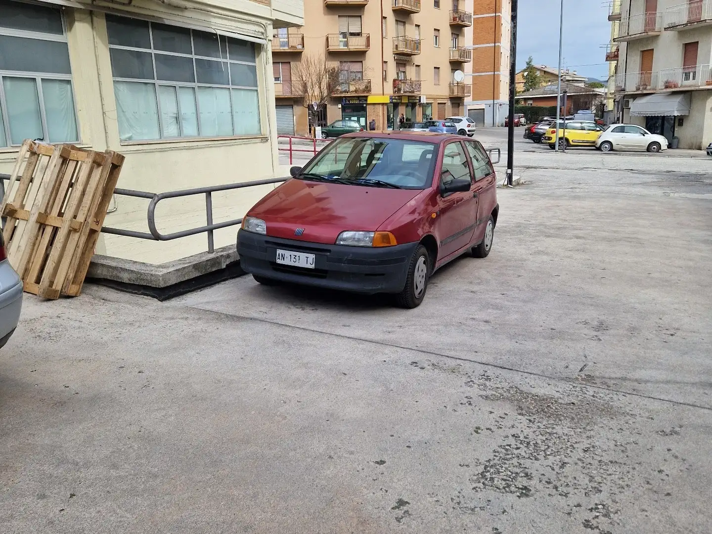 Fiat Punto 3p 1.1 S 55cv Rojo - 1