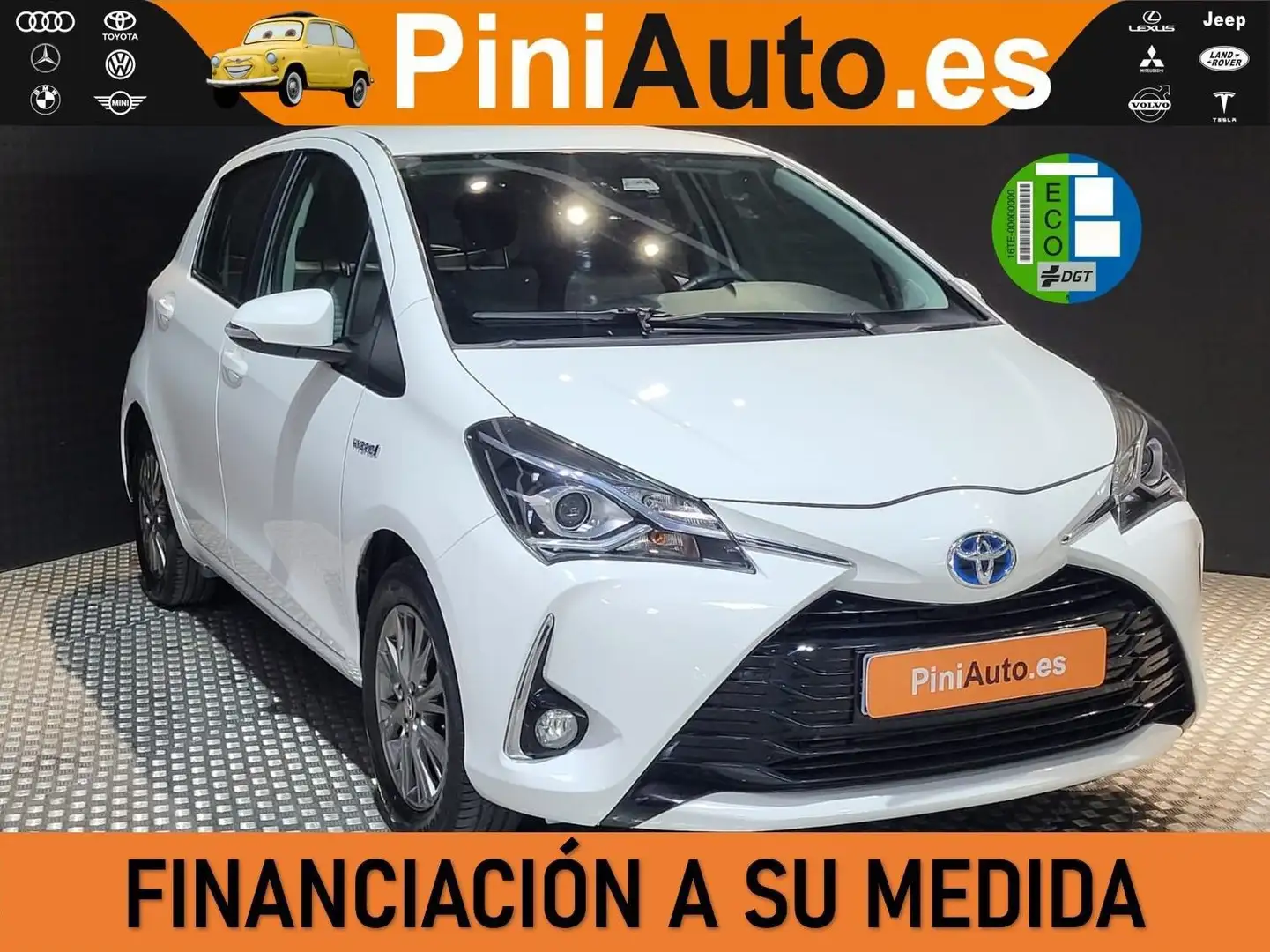 Toyota Yaris Hybrid 1.5 Active Weiß - 1