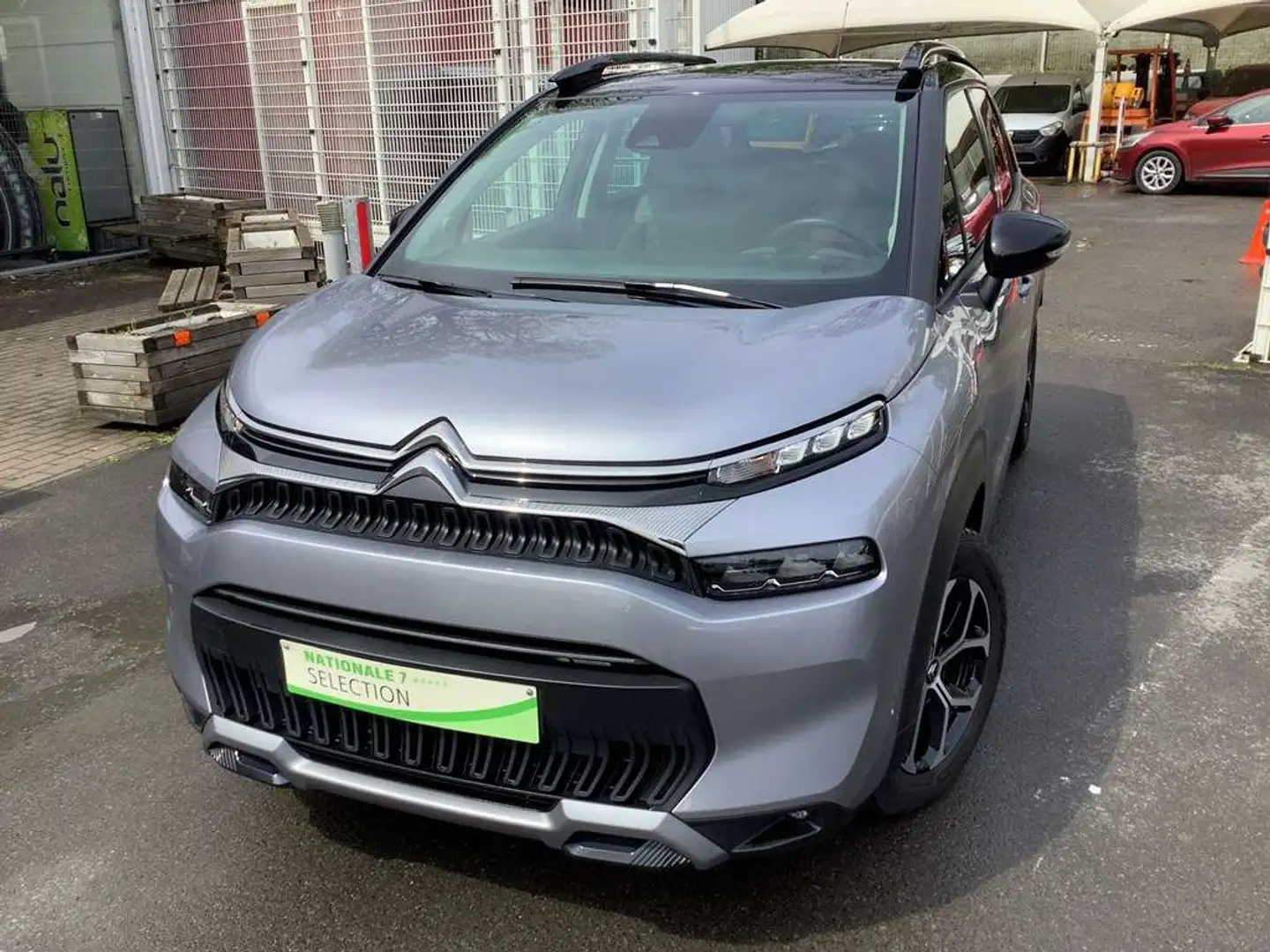 Citroen C3 Aircross PureTech Shine S\u0026S GARANTIE 2ANS Gris - 1