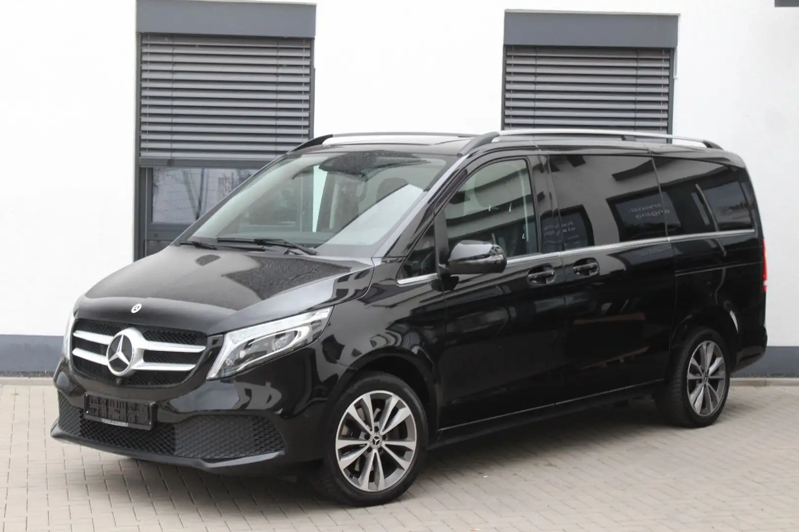 Mercedes-Benz V 250 d 4-MATIC LANG TISCH 6-SITZE 2x TÜREN 360° Noir - 2