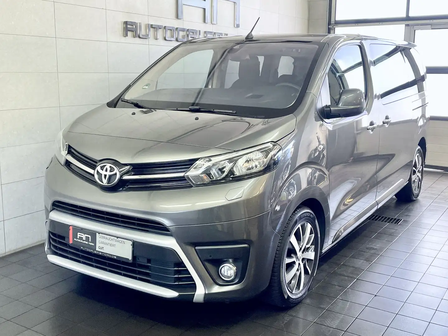 Toyota Proace Verso L1 Family Comfort Navi+Kamera+7 Sitze Grau - 2