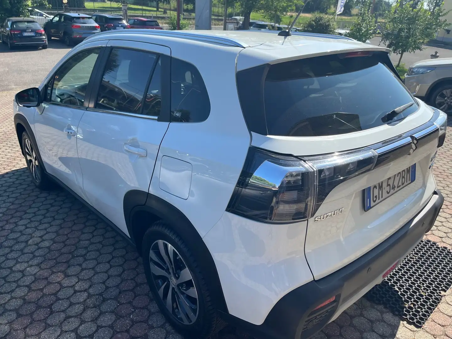Suzuki S-Cross 4WD HYBRID TOP+  OTTIMO USATO  CON SUZUKI DAL 1986 Bianco - 2