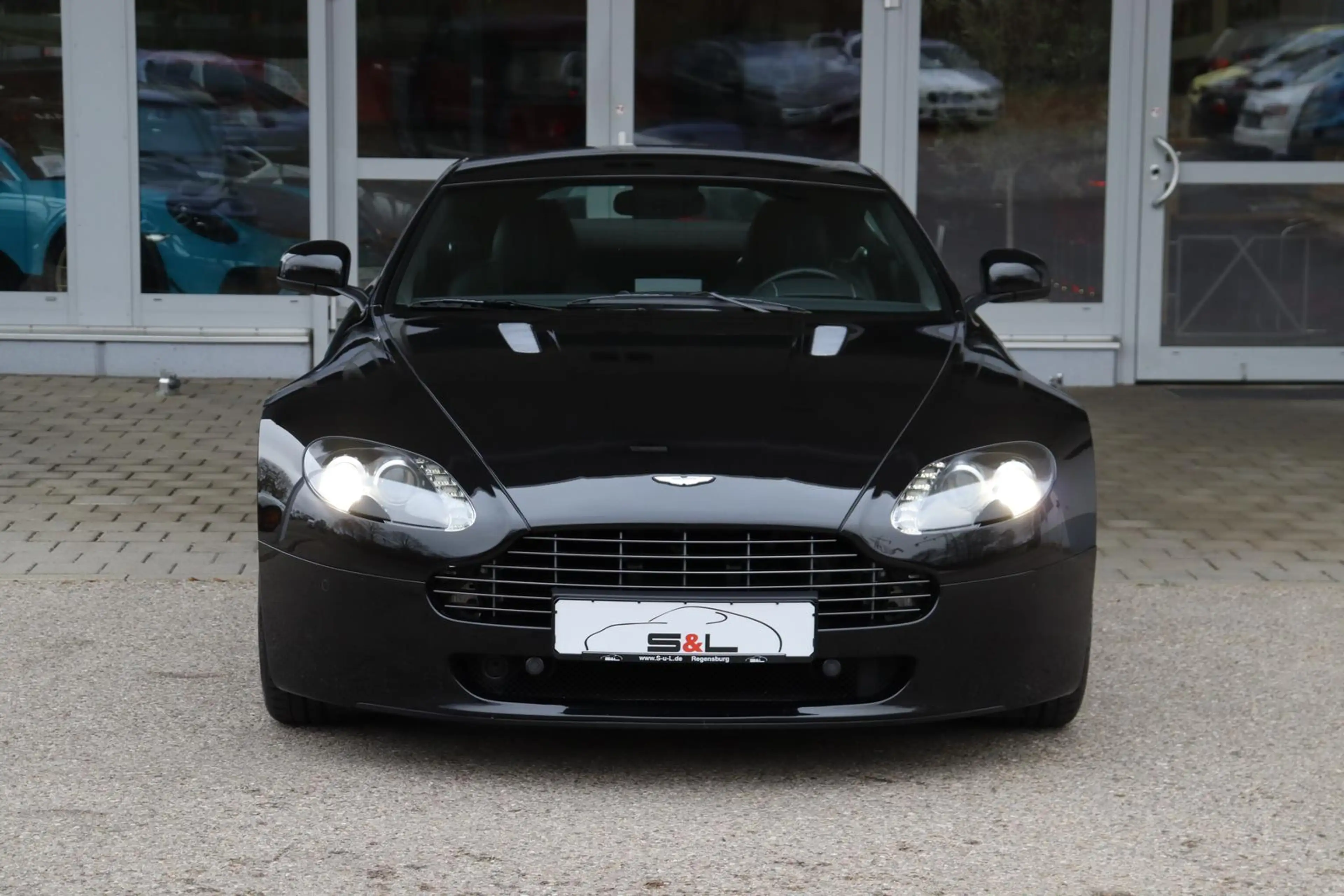 Aston Martin V8 Coupé 4.7 Schaltgetriebe/ Leder/ ONYX — photo 5