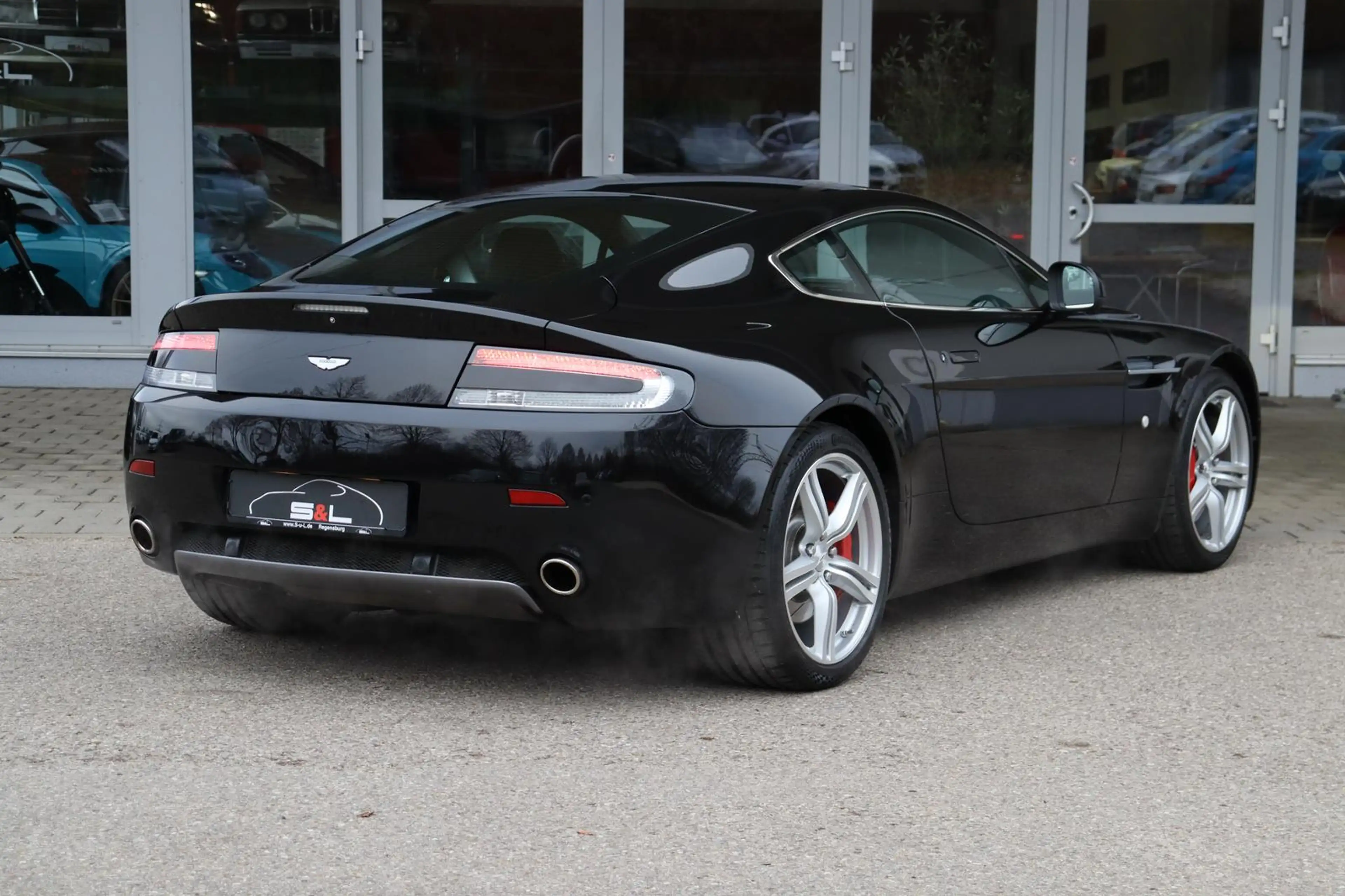 Aston Martin V8 Coupé 4.7 Schaltgetriebe/ Leder/ ONYX — photo 2