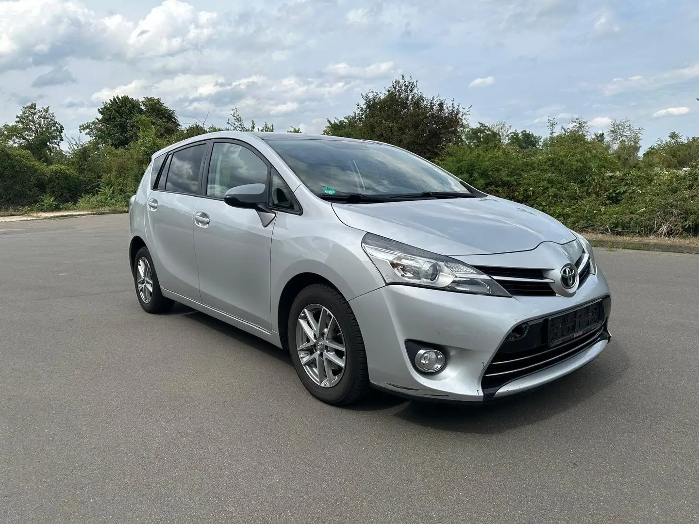 Toyota Verso 1.6 D-4D DPF Skyview *Kamera*Start/Stop*Panorama* Argent - 2