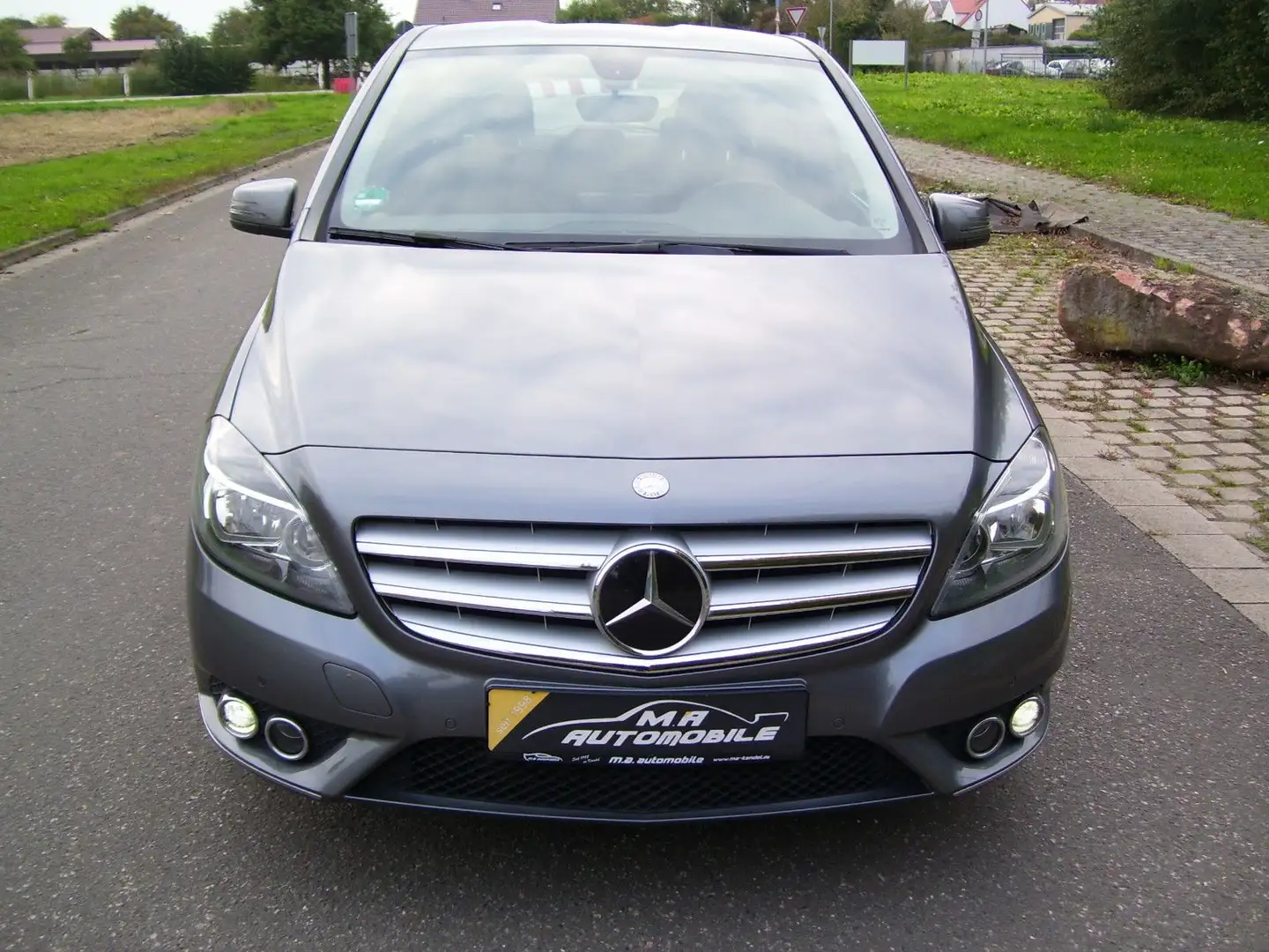 Mercedes-Benz B 180 B -Klasse B 180 CDI / d*Navi*SHZ*PDC*WR Grau - 2
