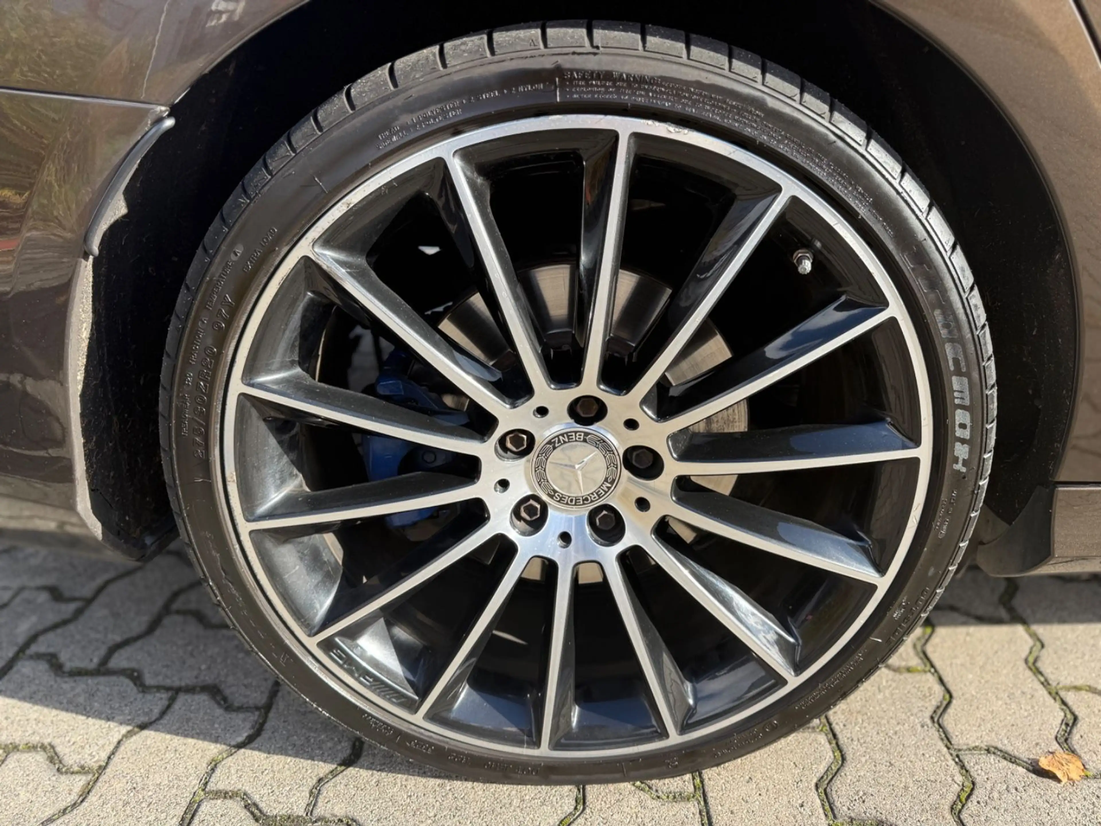 Mercedes-Benz E 350 d AMG PANO-ACC-360-BURMESTER-HUD-SPUR-WIDE — photo 24