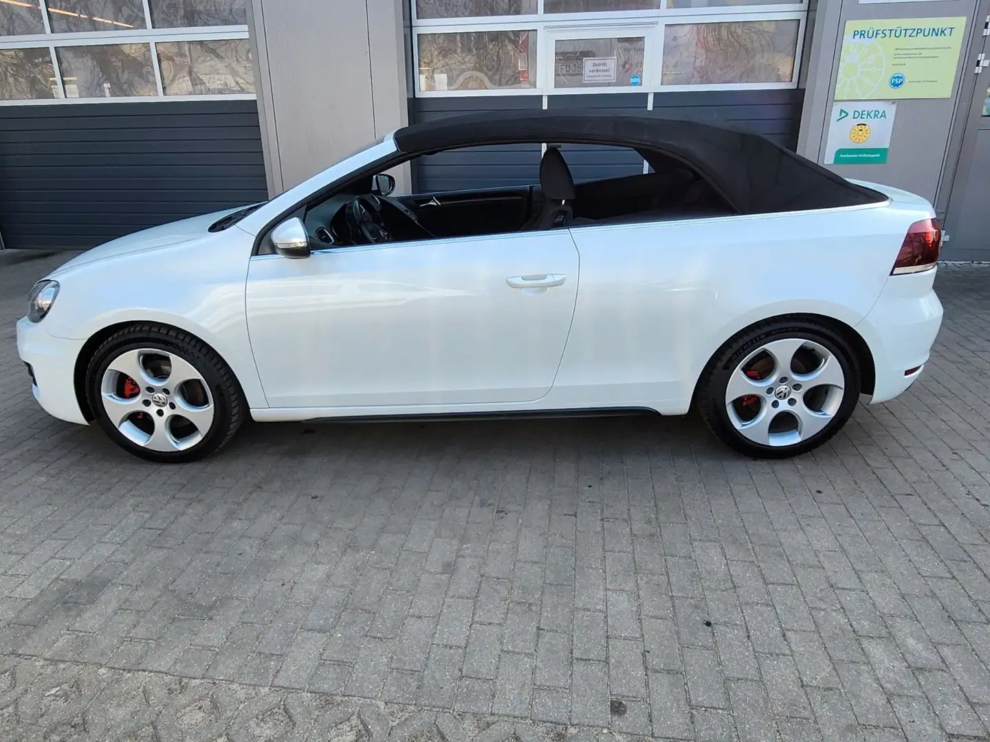 Volkswagen Golf VI Cabriolet GTI*Automatik*HU/AU neu*2.Hand Blanc - 2