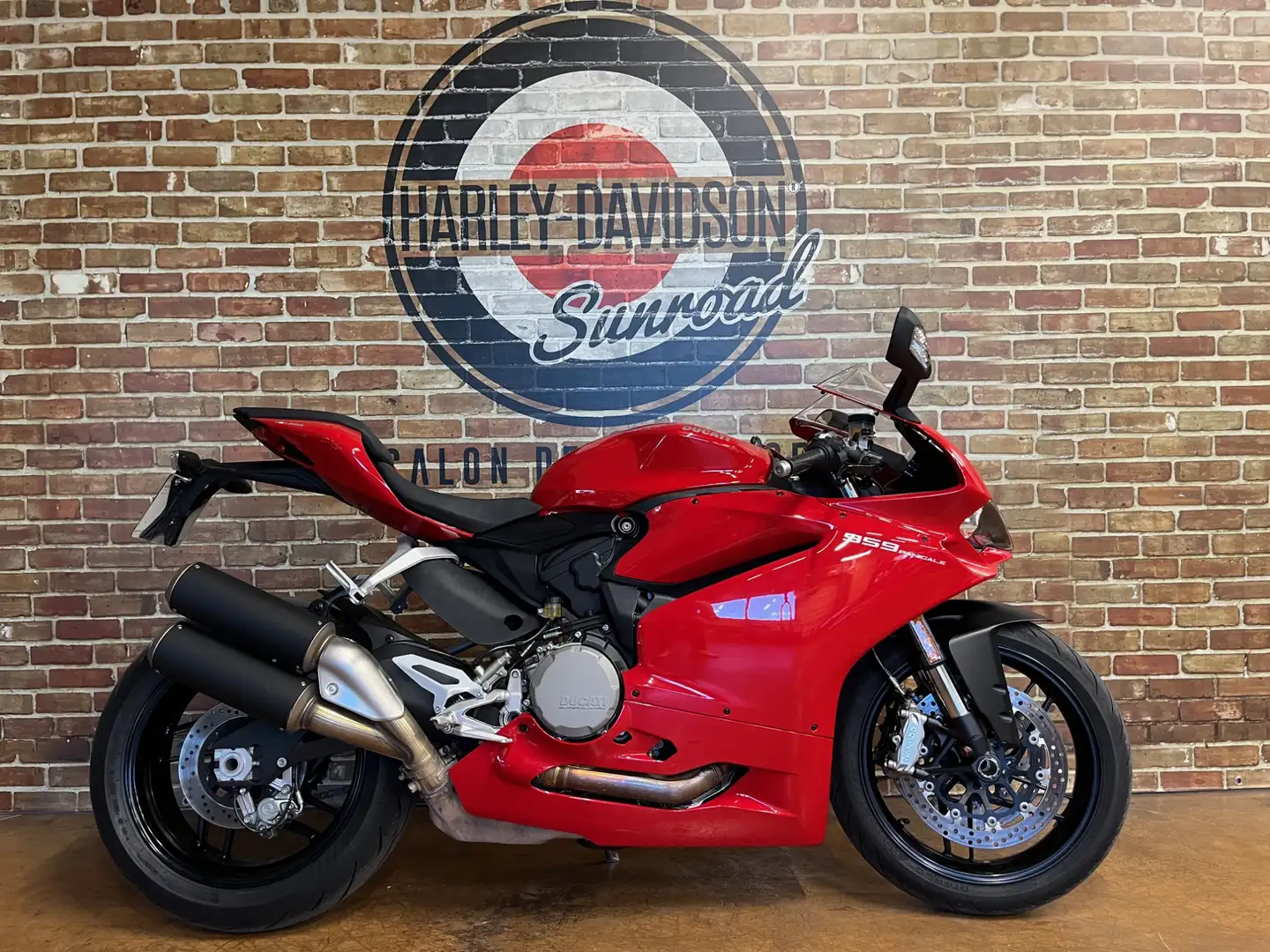 Ducati Rood - 1