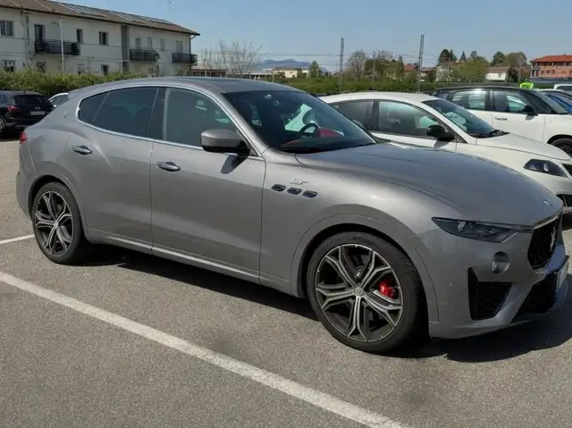 Maserati Levante 2.0 mhev GT 330cv *CARPLAY-INTERNI PELLE-PRONTA CONSEGNA-PAGAMENTO A RATE*