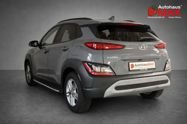 Hyundai Kona view 3