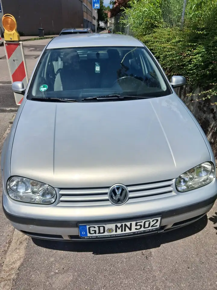 Volkswagen Golf 1.6 Trendline, foto 1