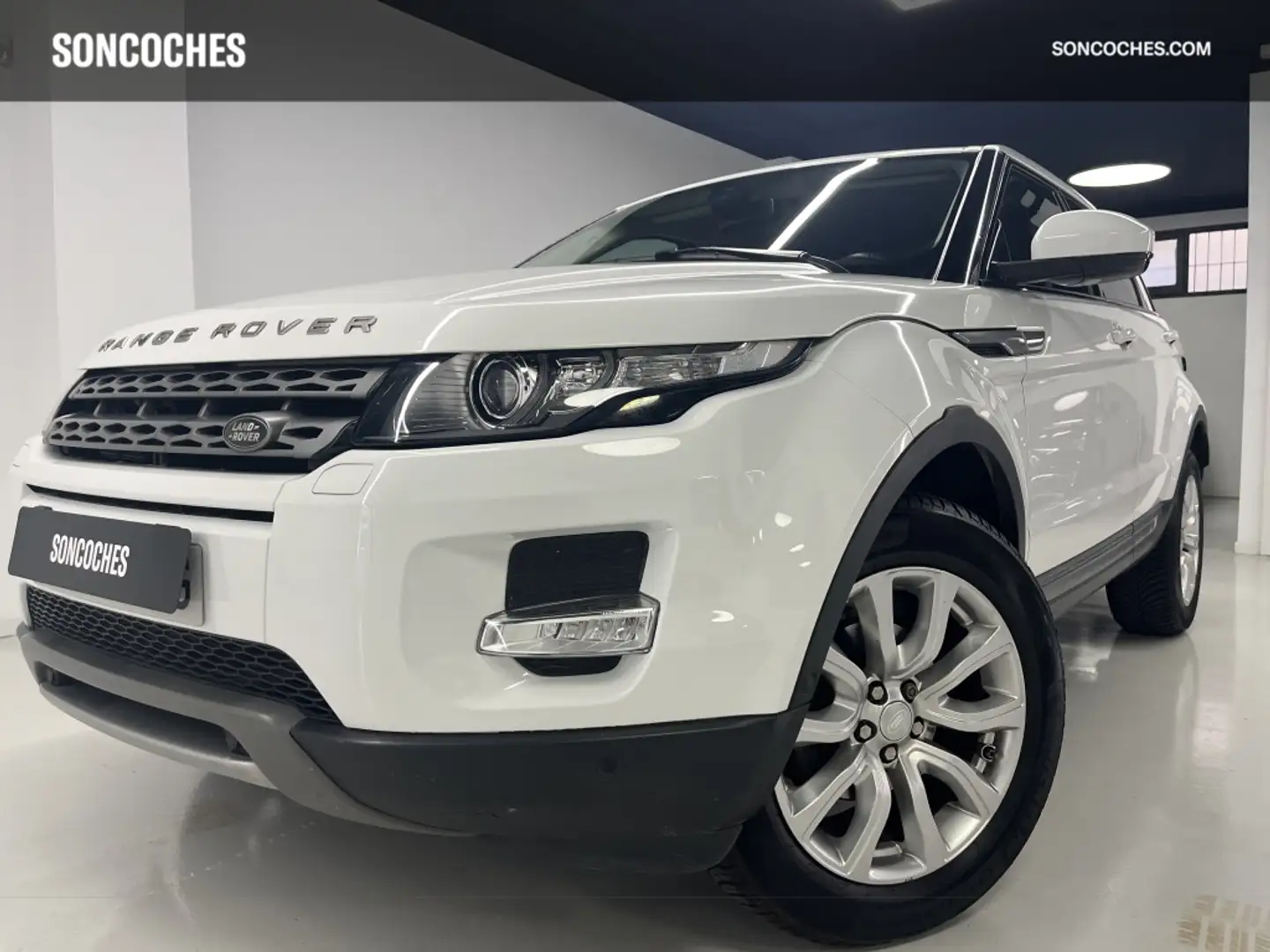 Land Rover Range Rover Evoque 2.2L eD4 Pure Tech 4x2 bijela - 1