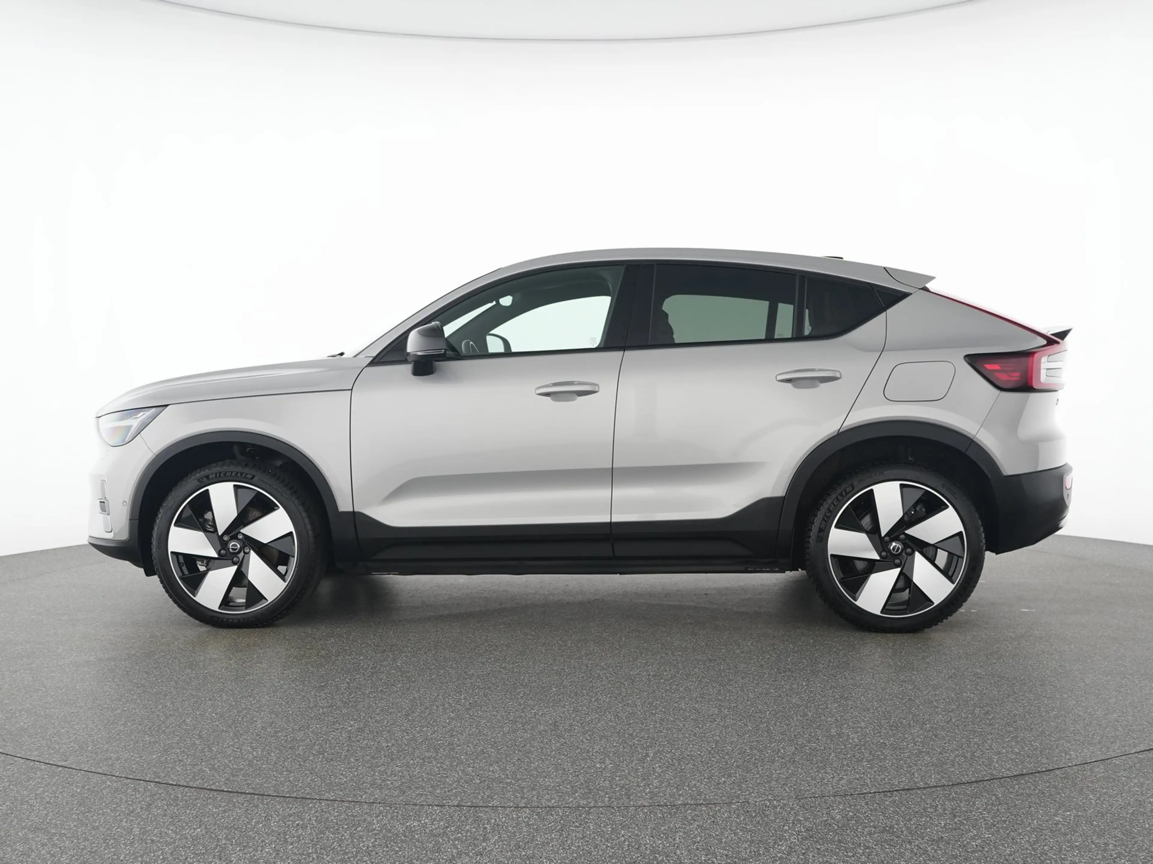 Volvo C40 Recharge TWIN AWD Ultimate 20"+AHK+WINTER-PA — photo 11