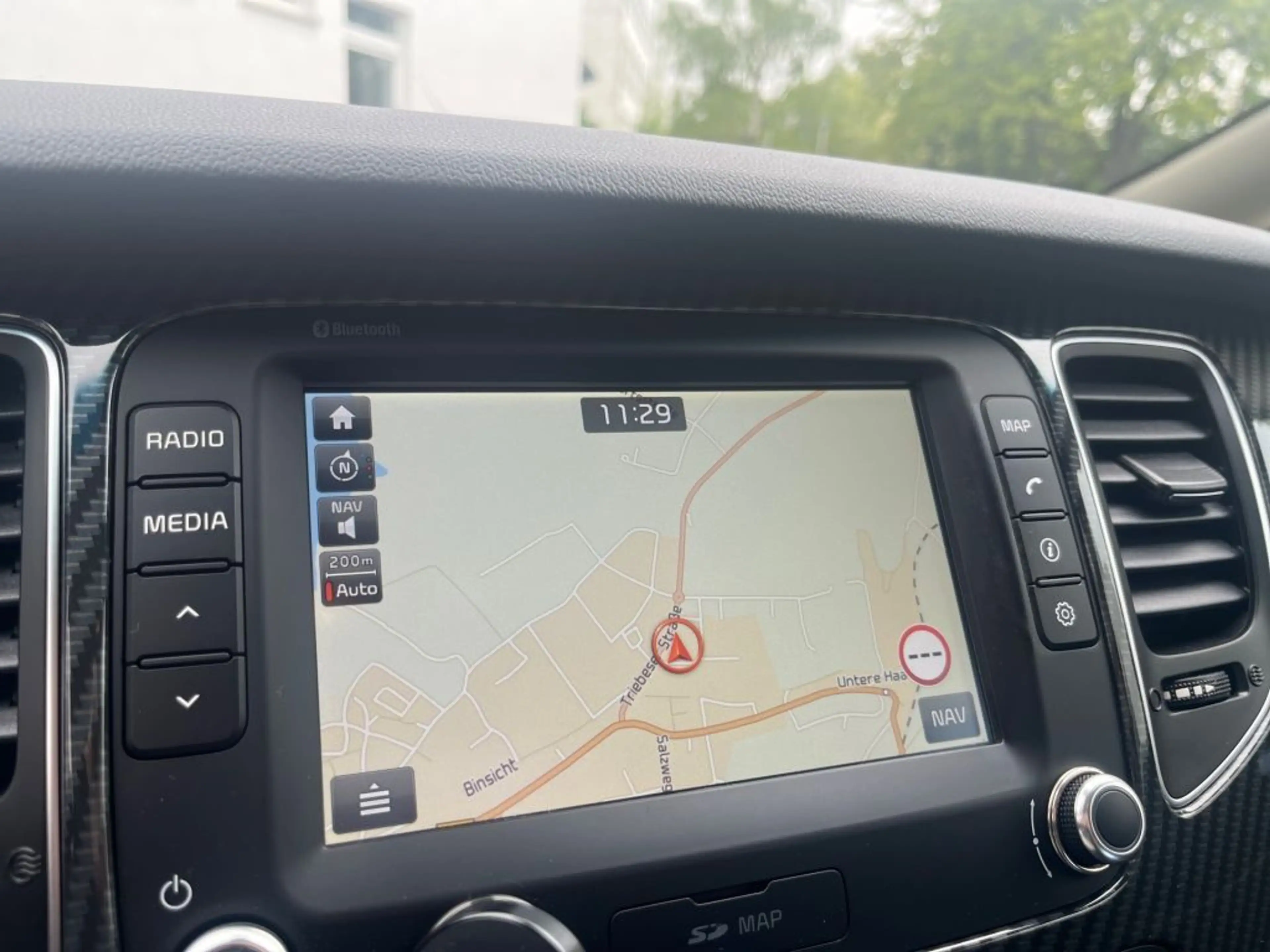 Kia Carens 2.0 GDI Vision — photo 14