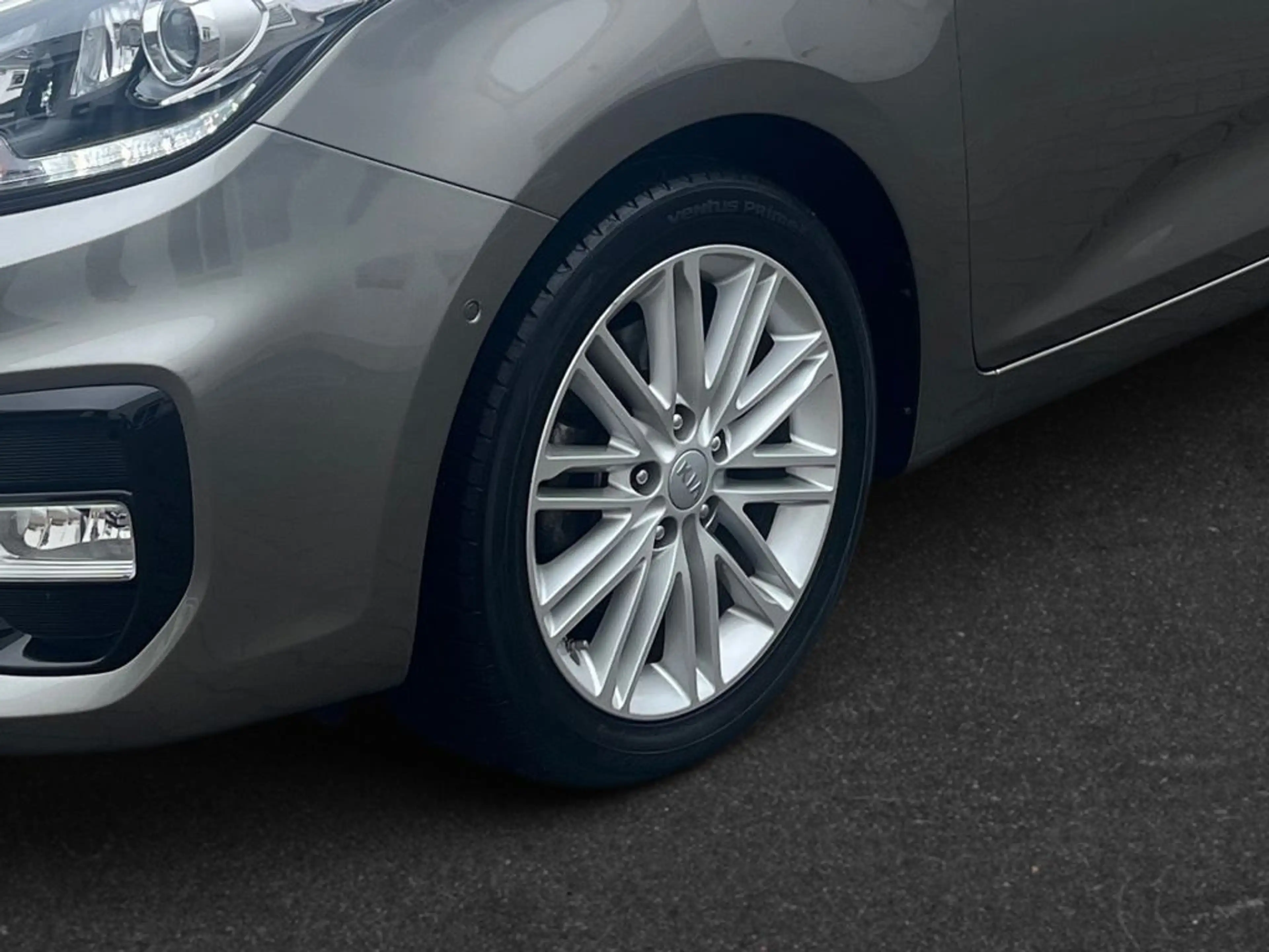 Kia Carens 2.0 GDI Vision — photo 10
