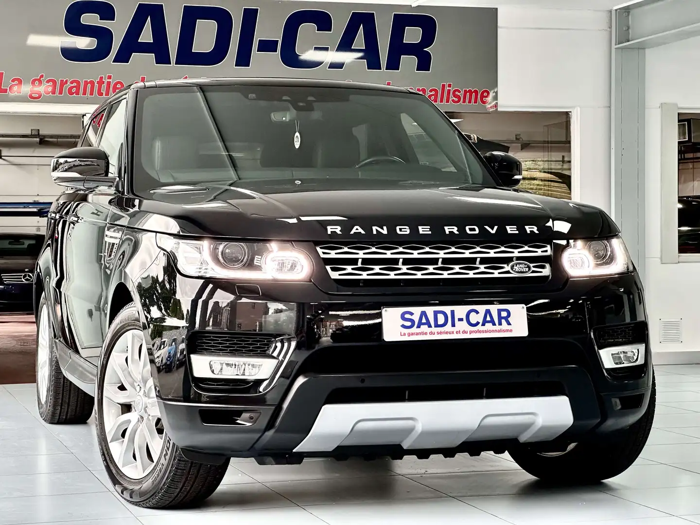 Land Rover Range Rover Sport - 3.0 TDV6 211cv HSE - FULL OPTIONS Noir - 1