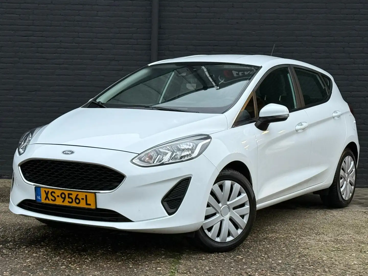 Ford Fiesta 1.1 Trend NAVI| CARPLAY | PDC | AIRCO | ELEK RAMEN Wit - 1
