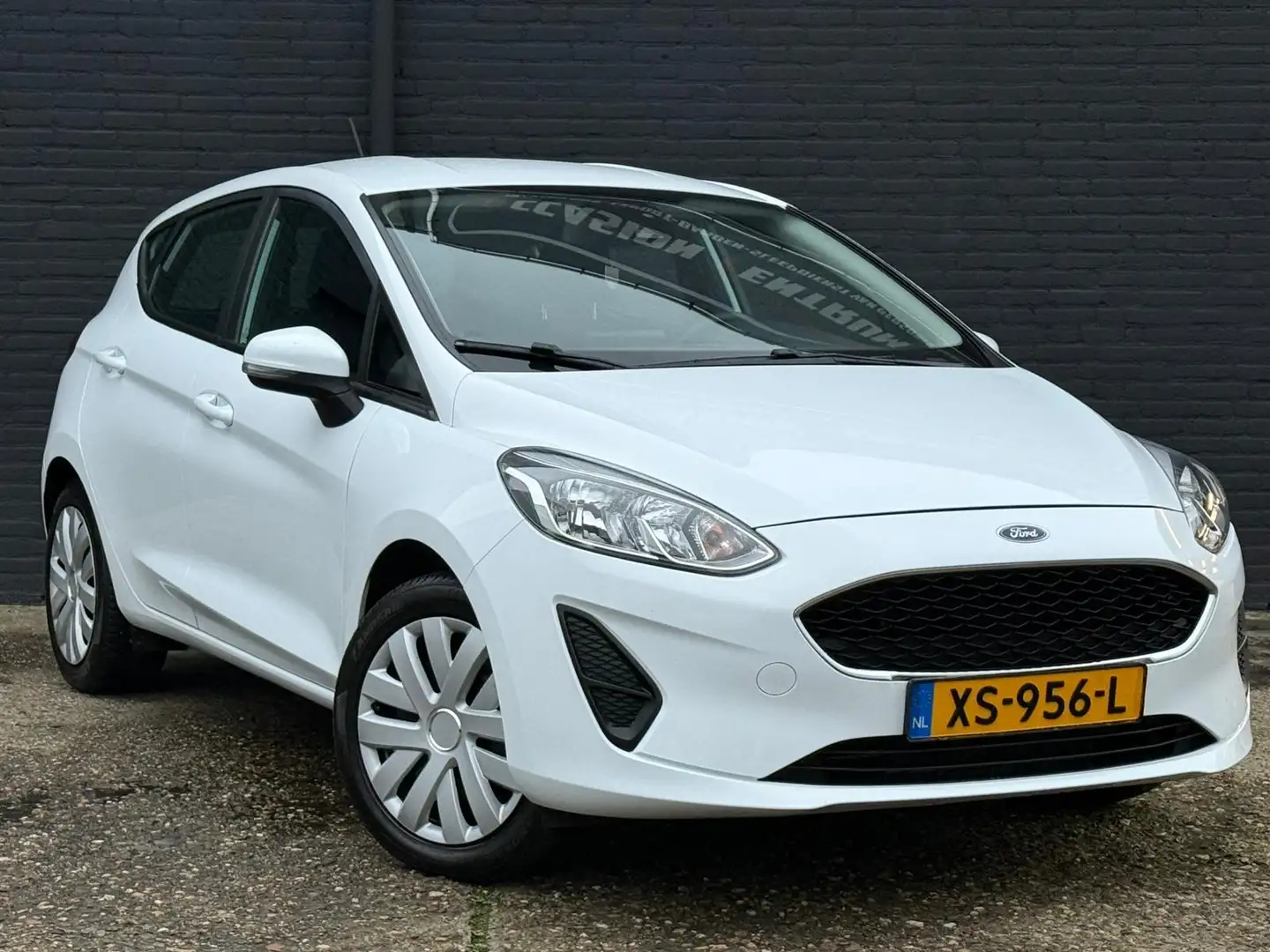 Ford Fiesta 1.1 Trend NAVI| CARPLAY | PDC | AIRCO | ELEK RAMEN Wit - 2