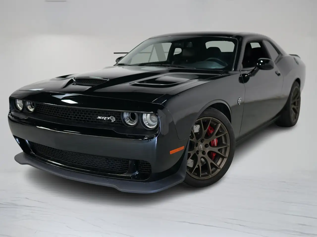 Dodge Challenger снимка Dodge Challenger