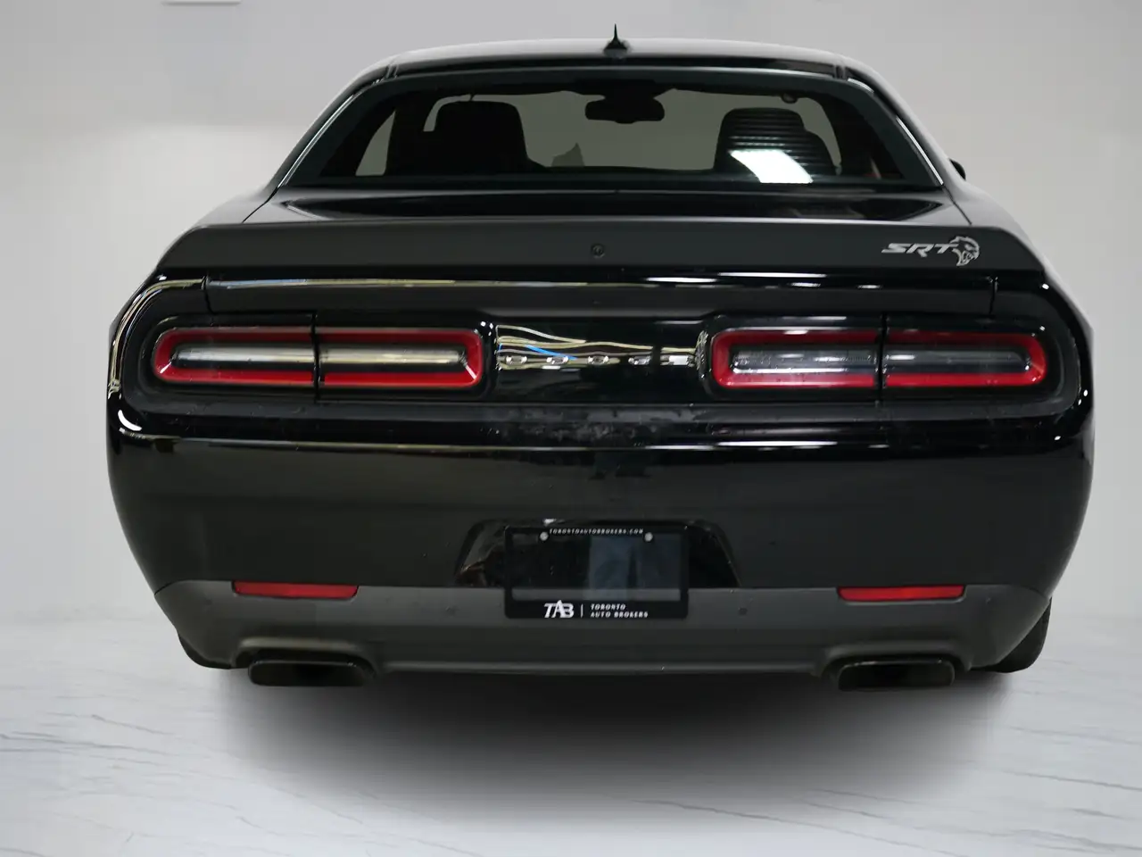 Dodge Challenger снимка Dodge Challenger