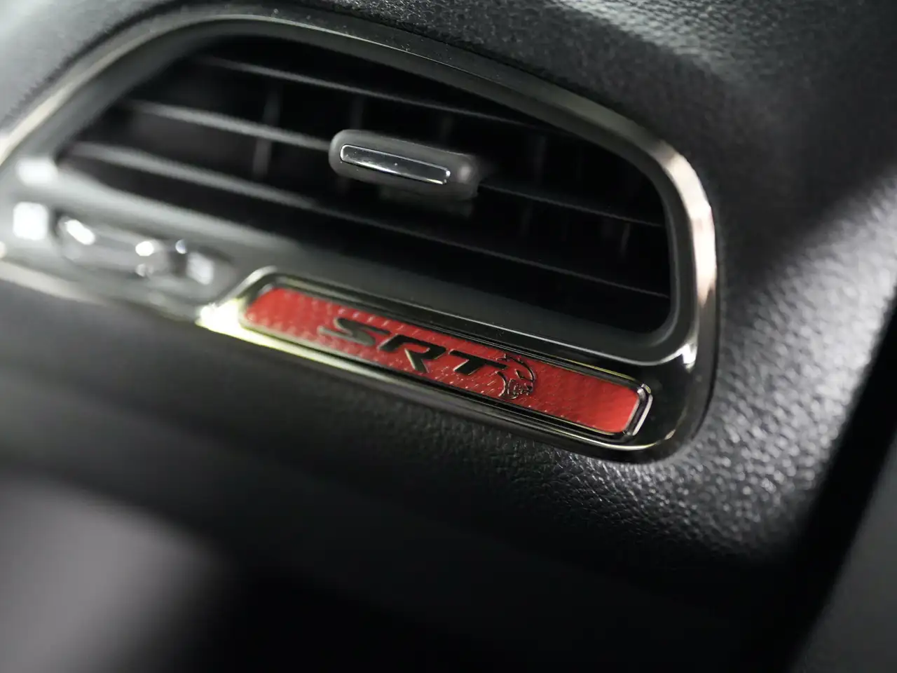 Dodge Challenger снимка Dodge Challenger