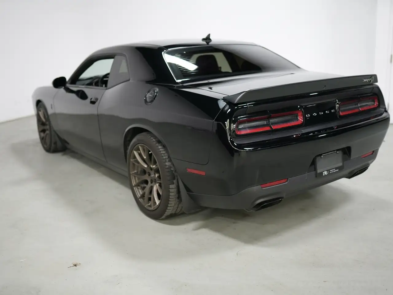 Dodge Challenger снимка Dodge Challenger