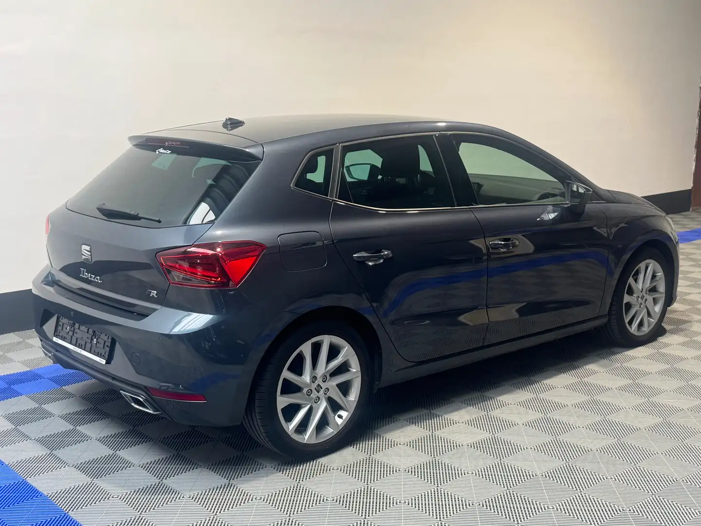 SEAT Ibiza Ibiza 1.0 TSI FR Gris - 2