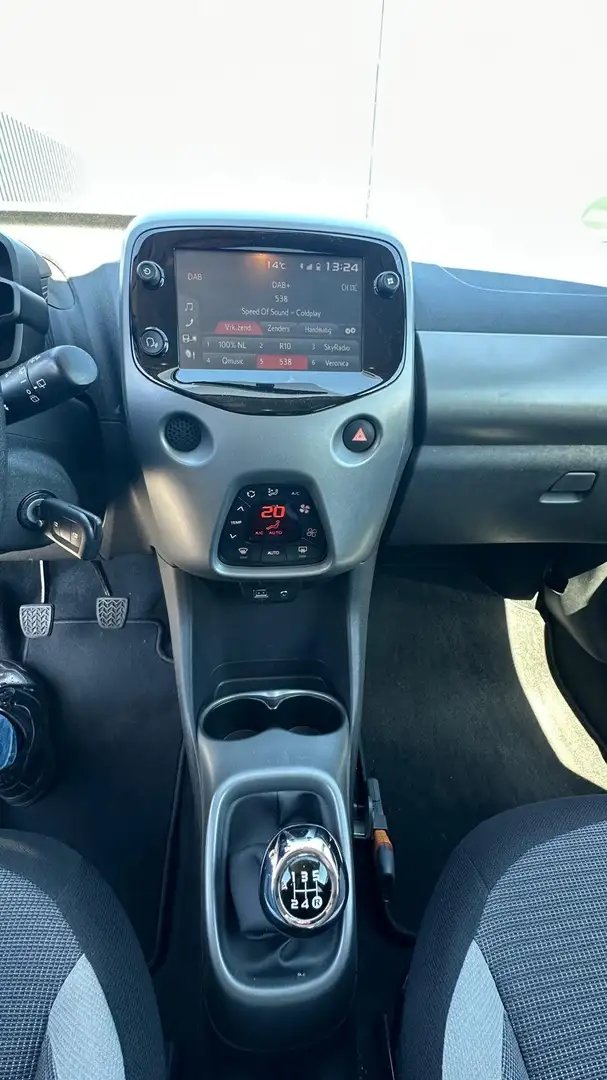 Toyota Aygo Aygo 1.0 VVT-i x-joy - 2
